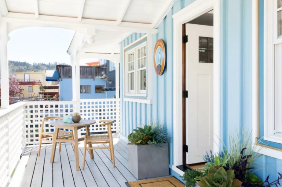 Small Front Porch Ideas On a Budget